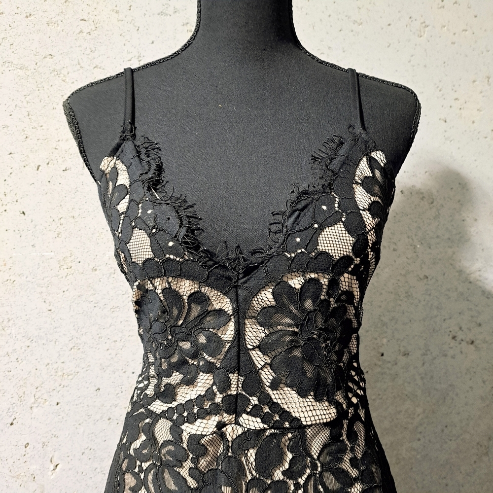 Sxz L Black Lace Dress by Eilly Bazar - Picture 3 of 9